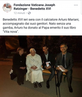 foto Fondazione Vaticana Joseph Ratzinger - Benedetto XVI - Bookstore